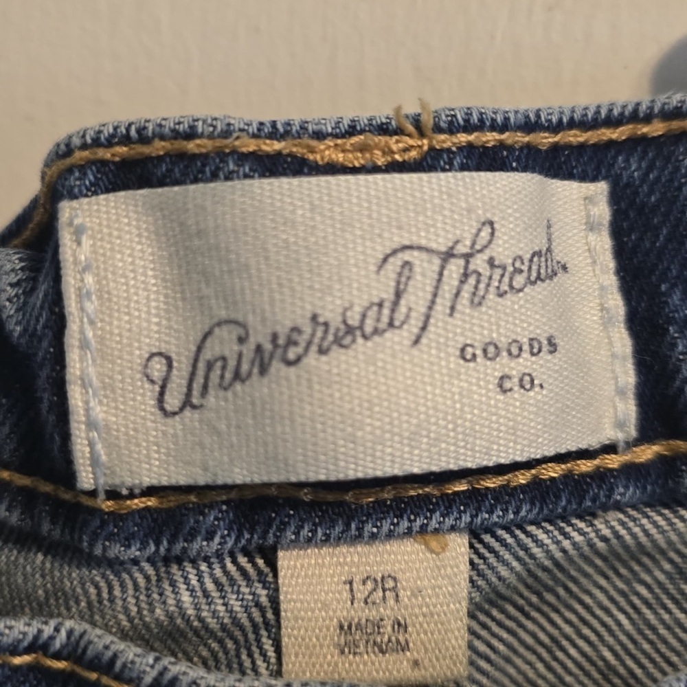 Universal Thread Women's Straight Leg Jeans - Deep Blue - Picture 13 of 16